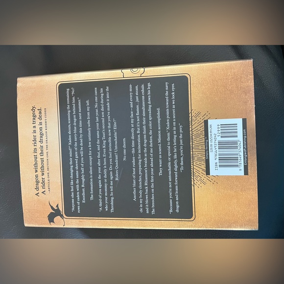 Rebbecca Yarros Forth Wing brand new hard to find book! - Picture 2 of 3